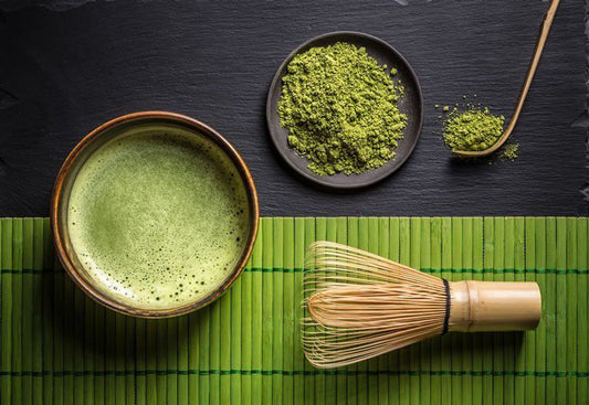 Qu’est-ce que le matcha ? Pourquoi tout le monde en parle ?