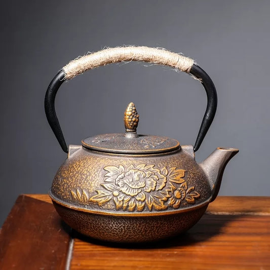 "Florale" cast iron teapot