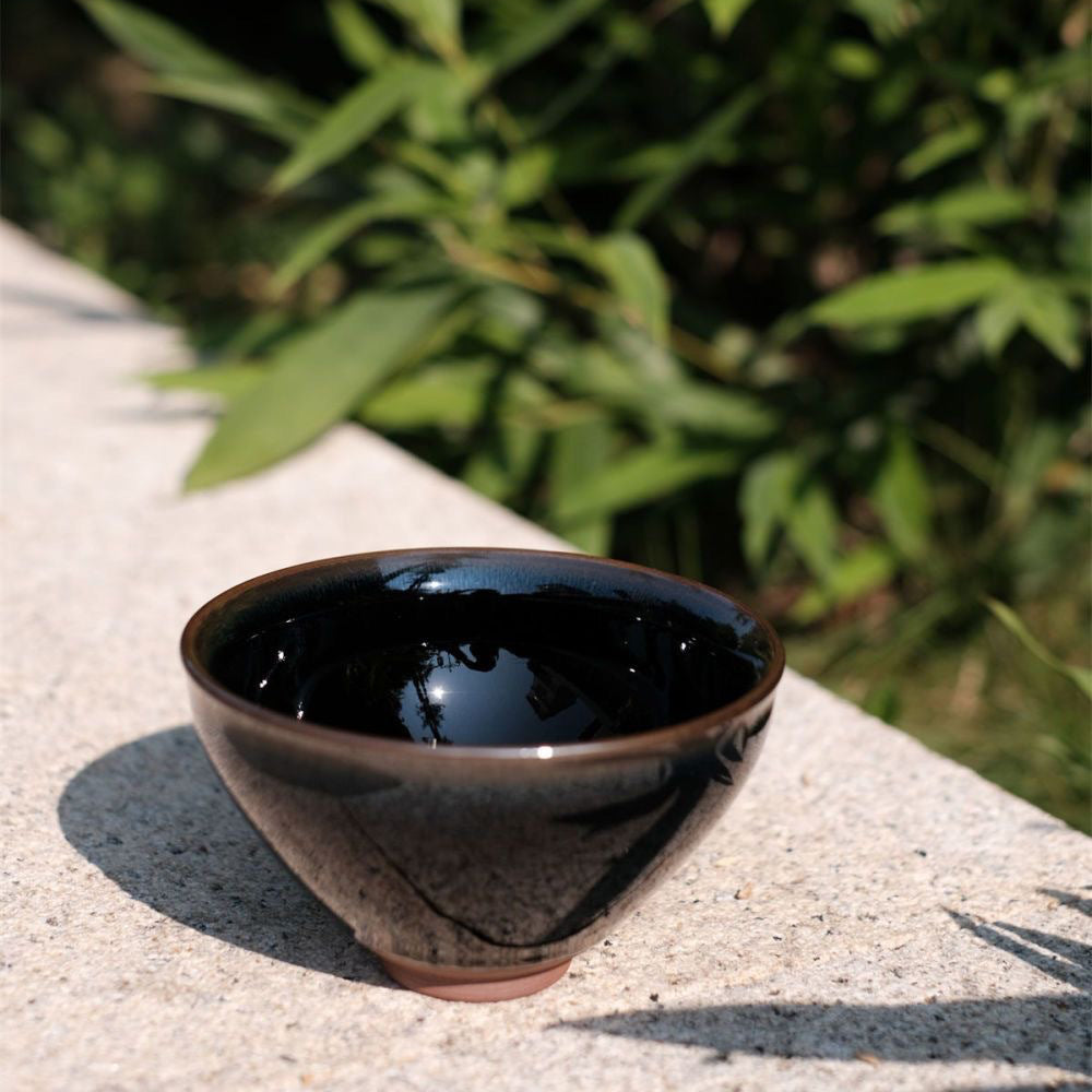 Bol à matcha artisanal Tenmoku "Noir d'or"