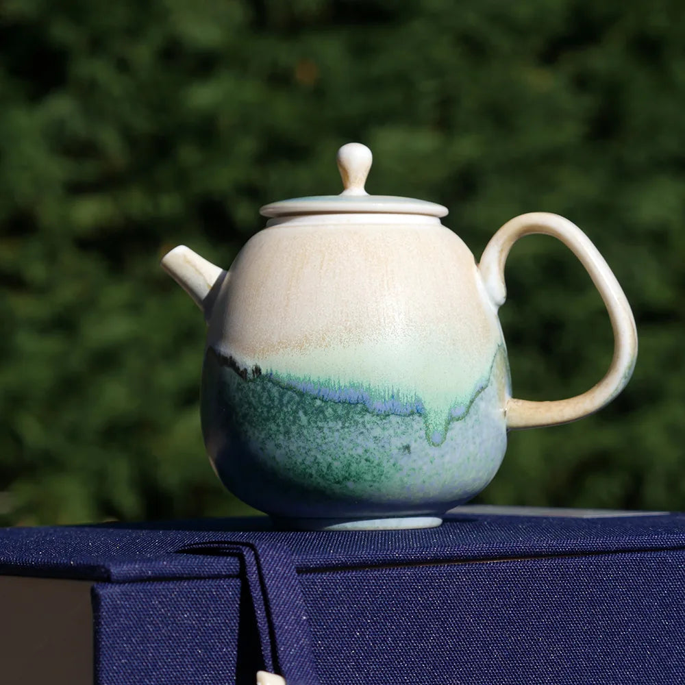 "Emerald" porcelain teapot