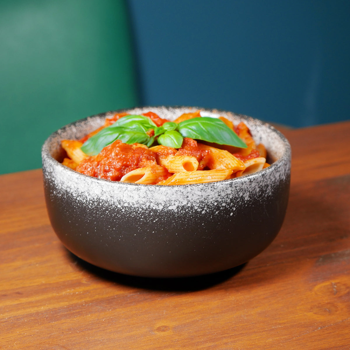 Grand bol à ramen artisanal "Enneigé"