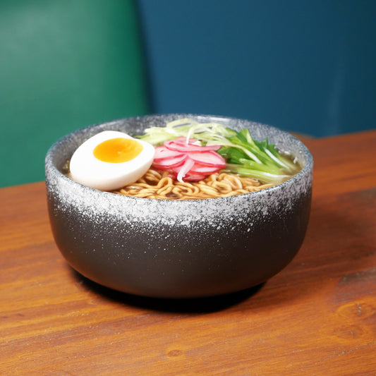 Grand bol à ramen artisanal "Enneigé"